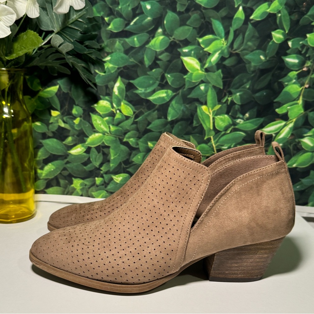 Grey/Brown Suede Ankle Boots
